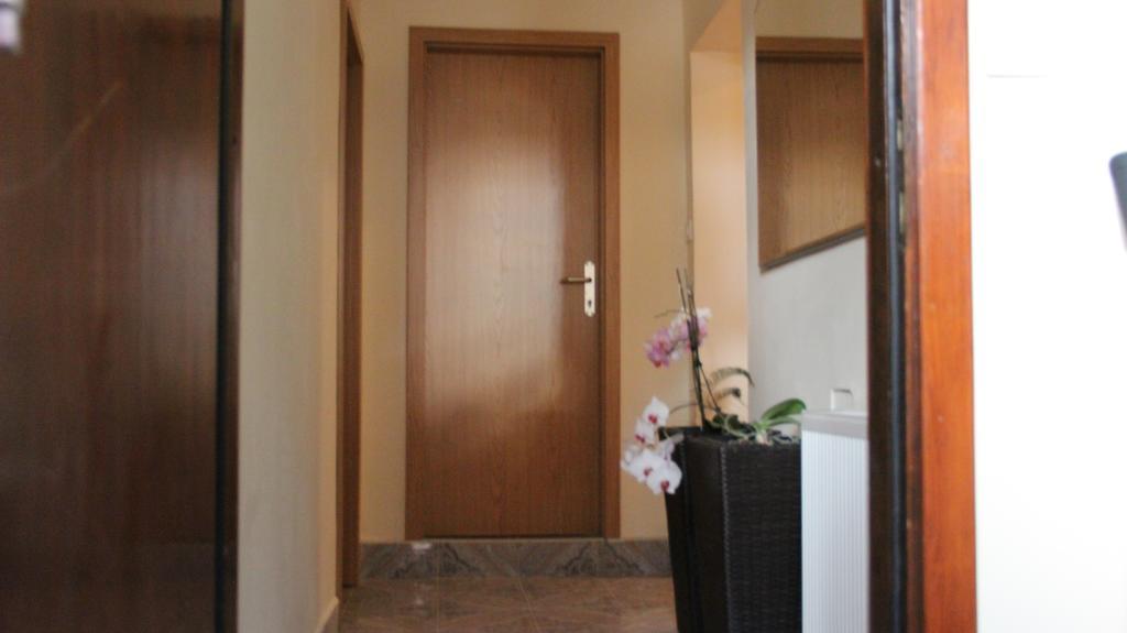 Elg Rooms Postojna Buitenkant foto