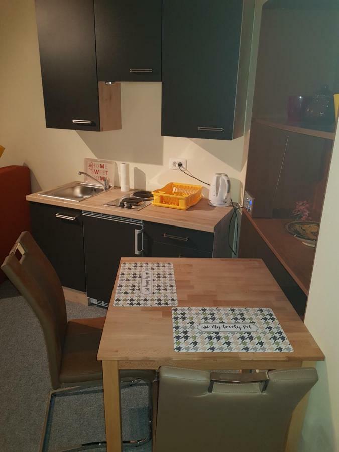 Elg Rooms Postojna Buitenkant foto