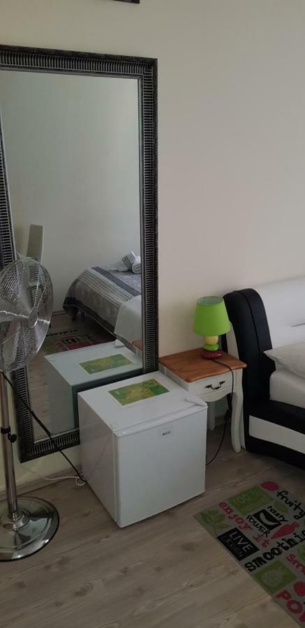 Elg Rooms Postojna Buitenkant foto