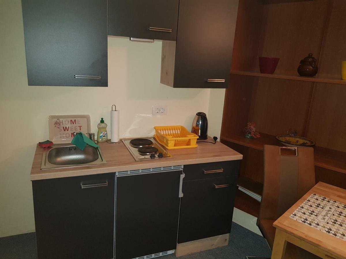 Elg Rooms Postojna Buitenkant foto