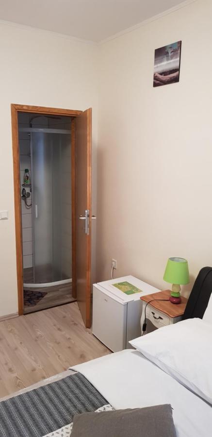 Elg Rooms Postojna Buitenkant foto